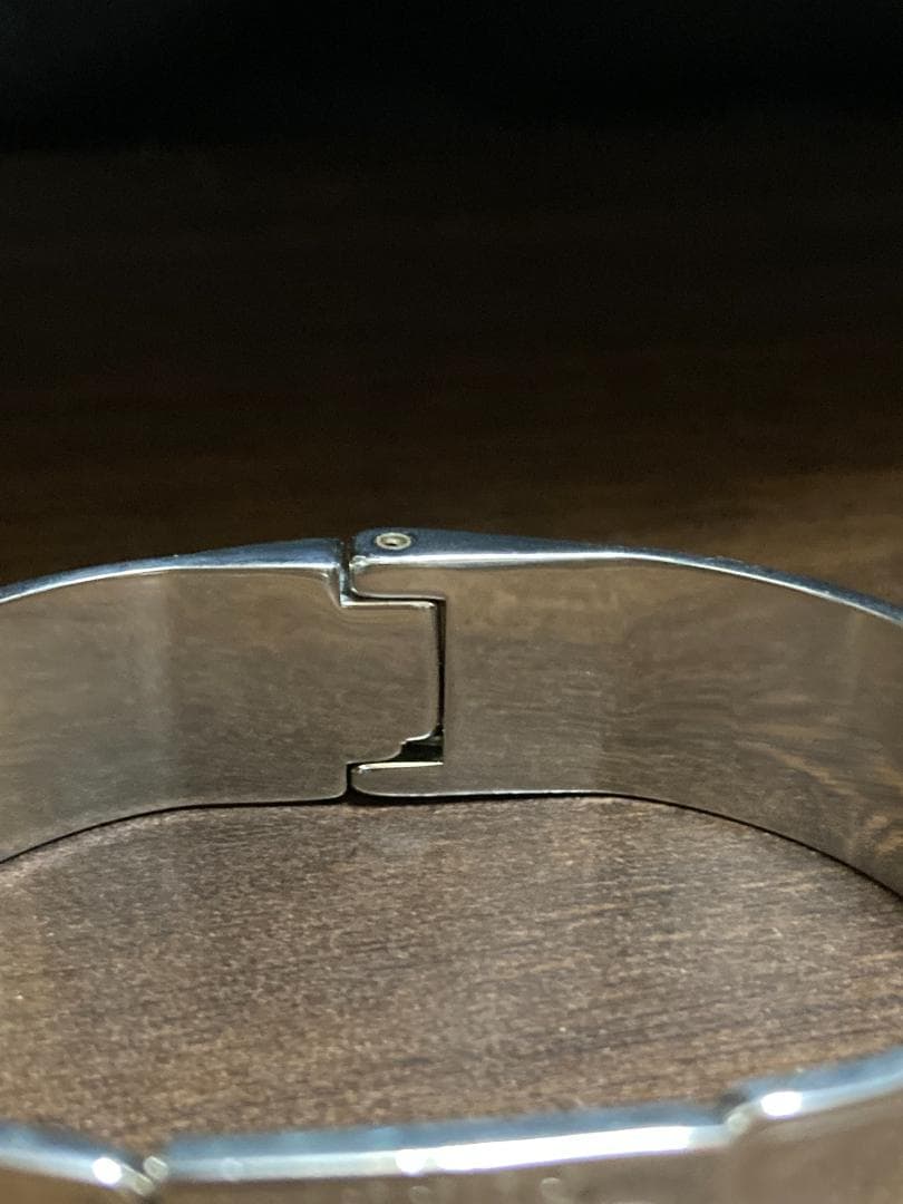 美品 GUCCI グッチ バングル ブレスレット シルバー メタル Gロゴ
