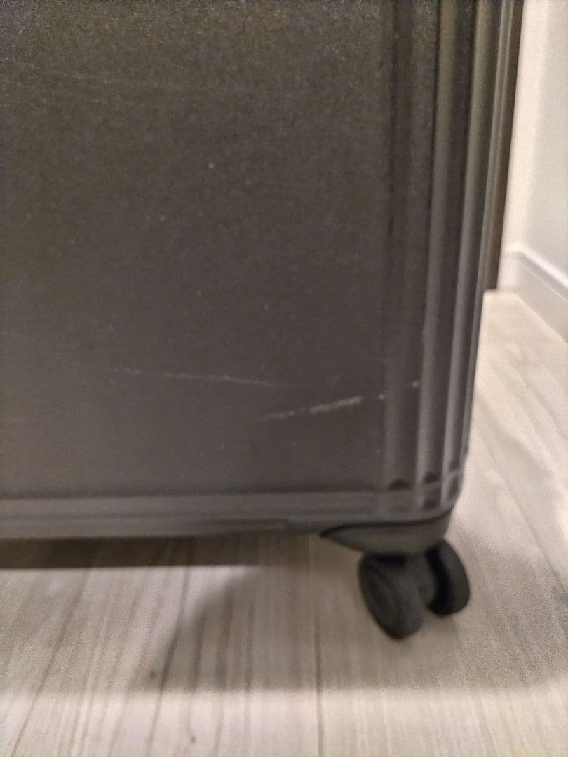 ACE×ミッキーマウス　キャリーケース 81L 　ブラック　TSAダイヤルロック