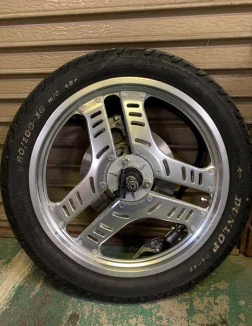 マグナ50　純正ホイールセット　最安値‼️