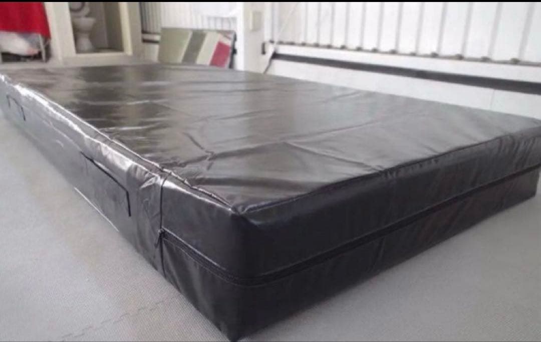 大型安全マット☆☆ 厚さ20cm ボルダリングや体操教室 クライミングマット！