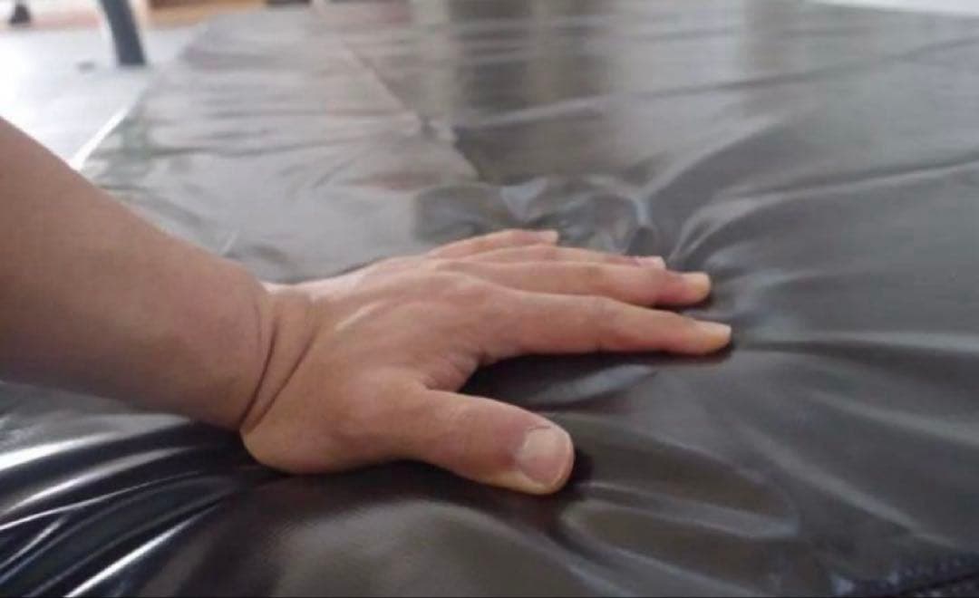 大型安全マット☆☆ 厚さ20cm ボルダリングや体操教室 クライミングマット！