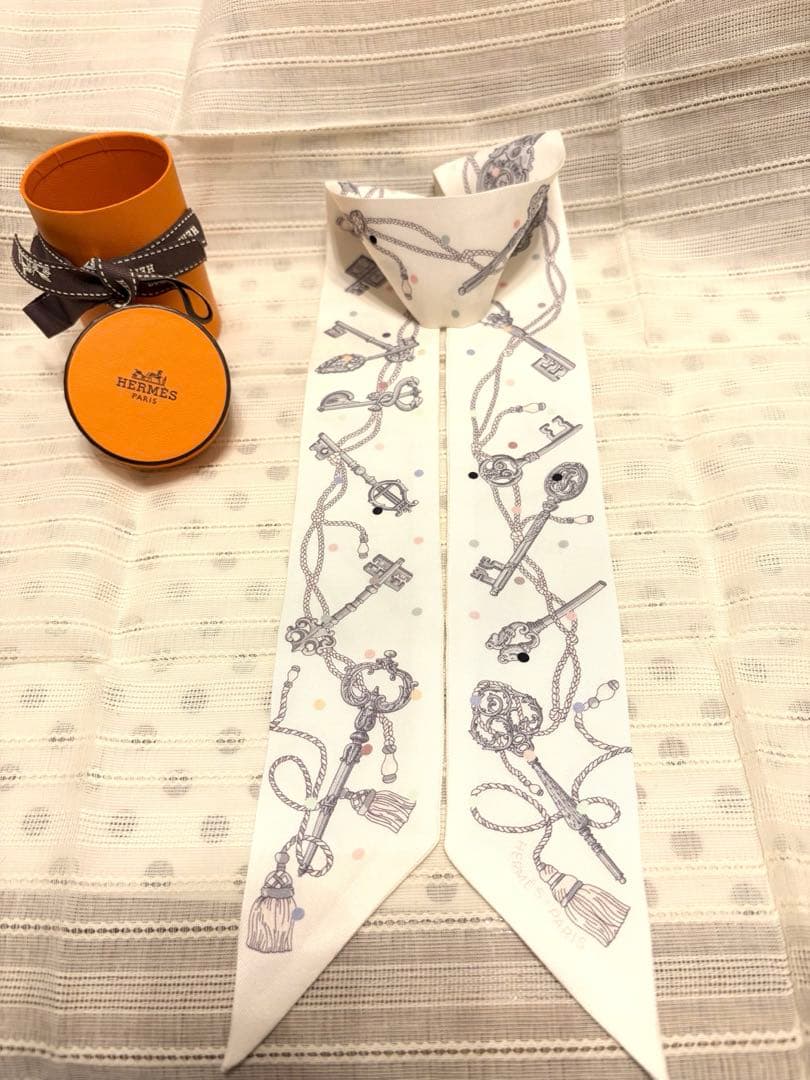 HERMES エルメス Les Cles a Pois【レクレアポア】ツイリー