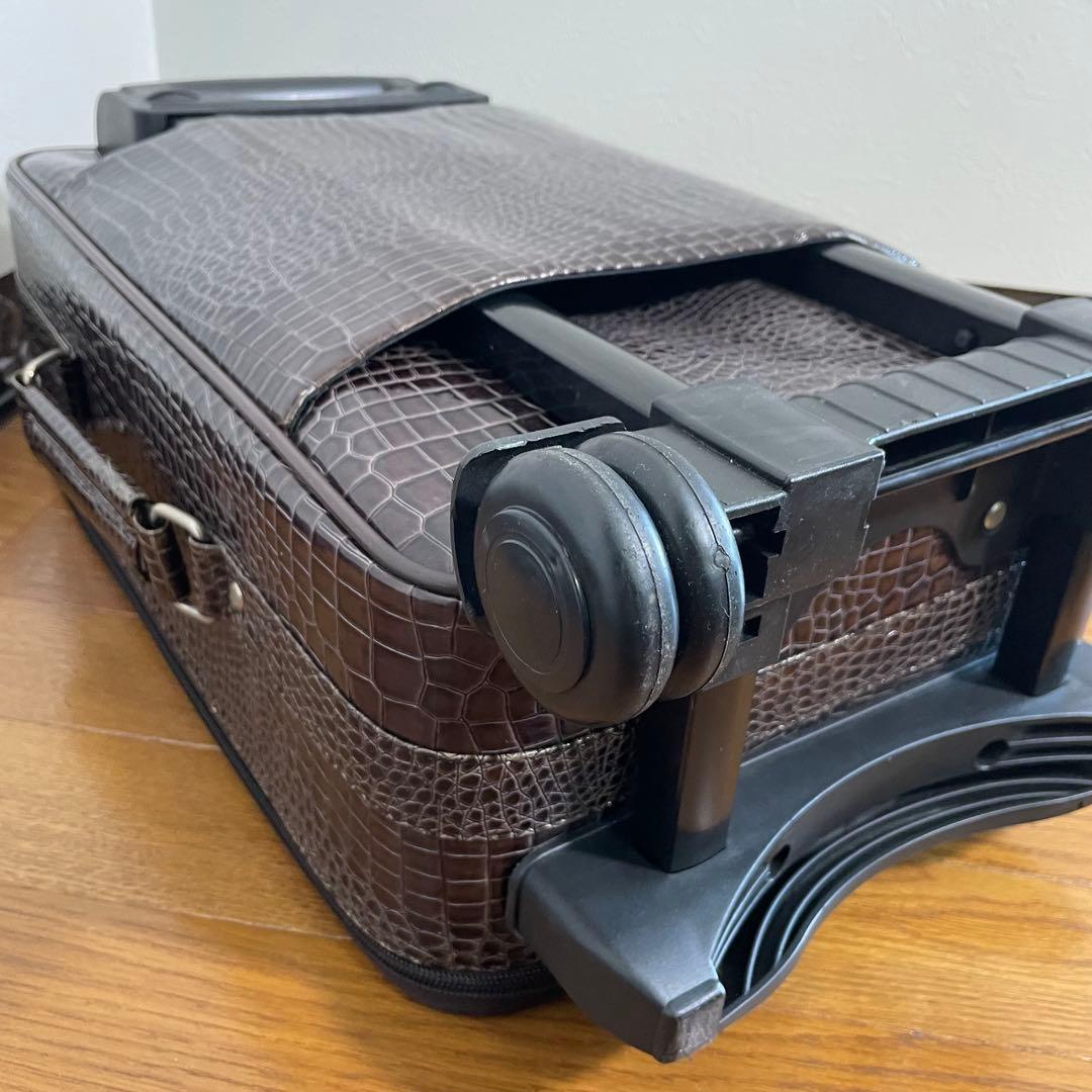 【美品】NORTON キャリーケース　クロコ型押しデザイン