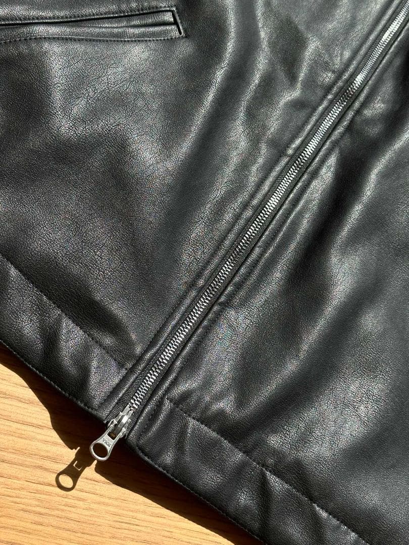 Carhartt WIP ブラックレザー ジップアップジャケット