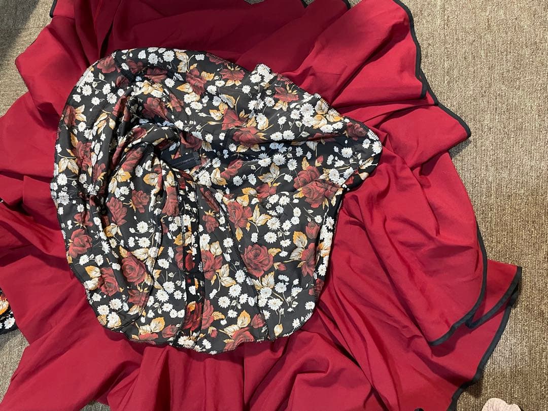 フラメンコ衣装　ワンピース・シージョ２点つき