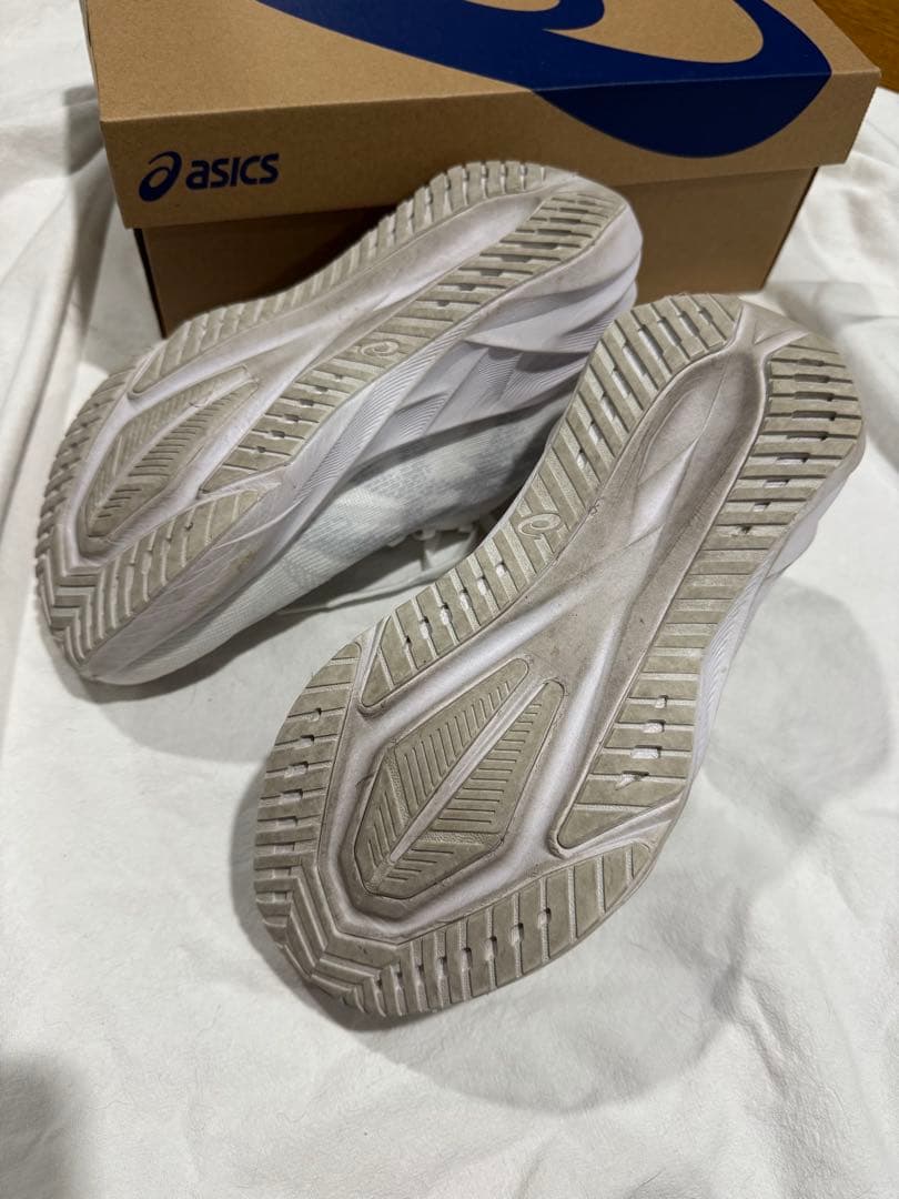 アシックス (ASICS) NOVABLAST 5 (ノヴァブラスト 5)