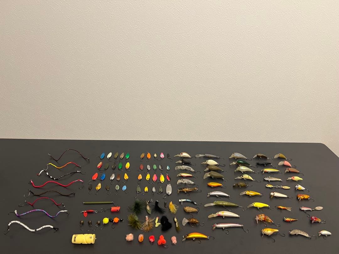 管釣り引退セット トラウト　ルアーセット【タックルボックス　ランディングネット】