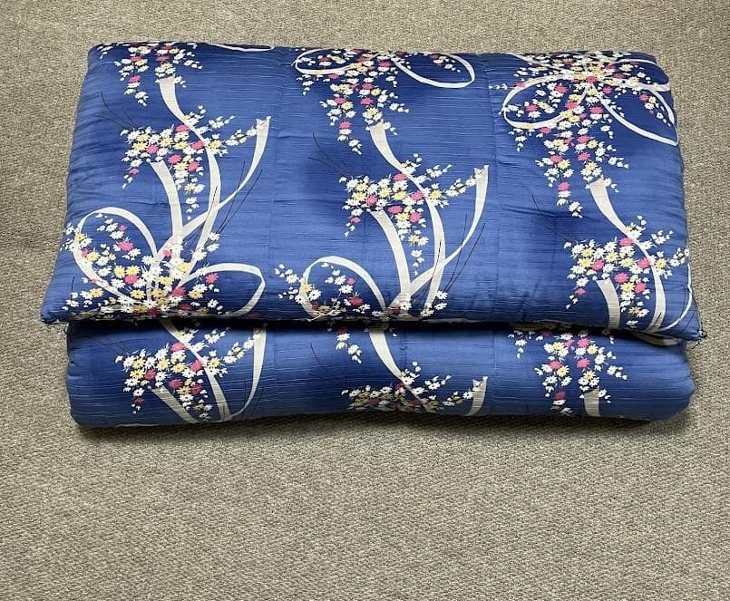 青色花柄シルク風敷き布団 　シングルサイズ