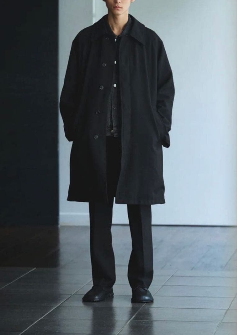 ま*と様 sacai出身デザイナーRHYTHR リバーシブルサテンコート 黒