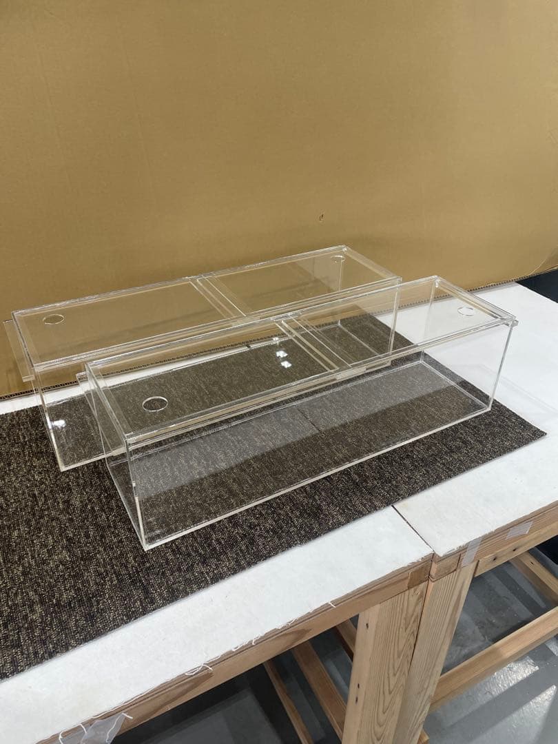 アクリル水槽3mm、２台セット、w650.d190.h190蓋付き。
