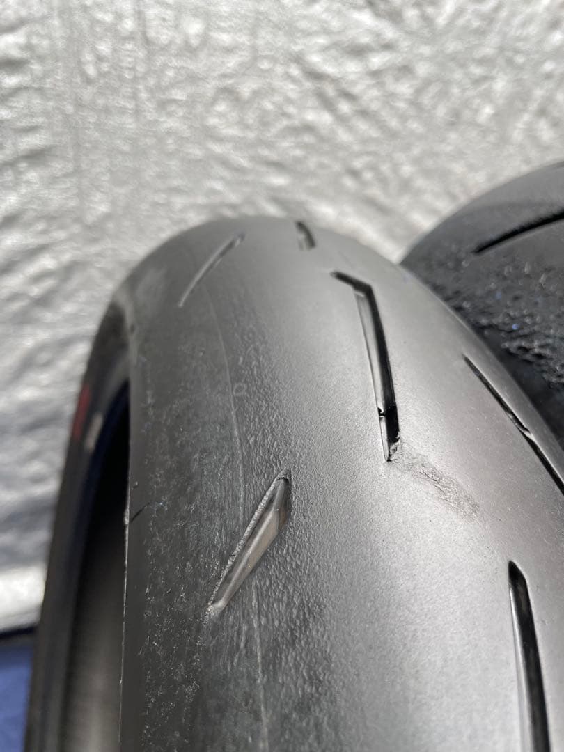 バリ溝！ピレリーディアブロロッソⅣ 前後セット