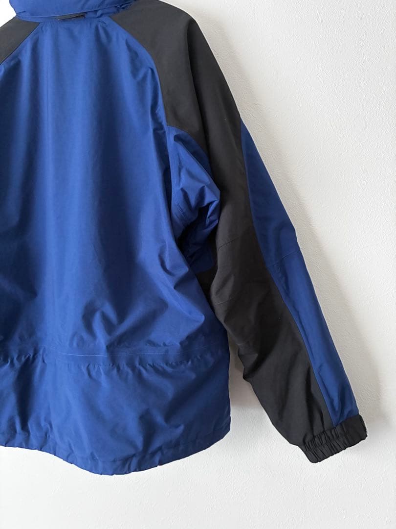 MOUNTAIN HARD WEAR CONDUIT マウンテンパーカー