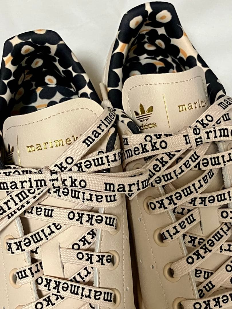 再々お値下げ！新品　マリメッコ　スタンスミス GX8847　adidas