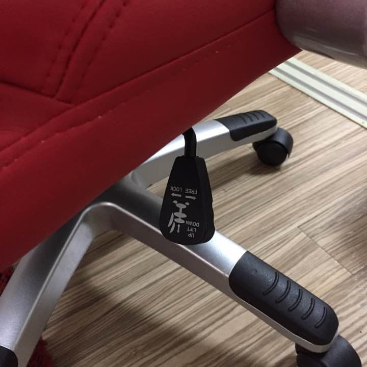 キャスター付き デスクチェア