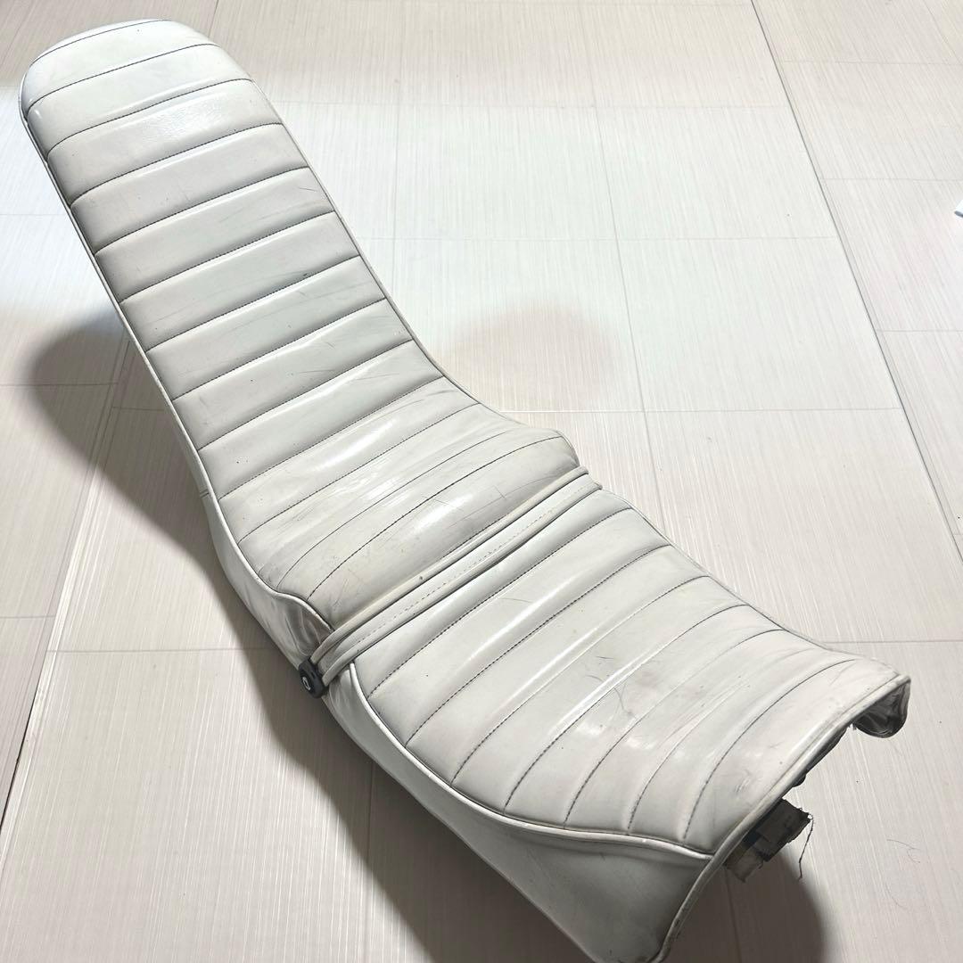 GSX250E ゴキ 3段シート タックロールシート　白　エナメル　45cm