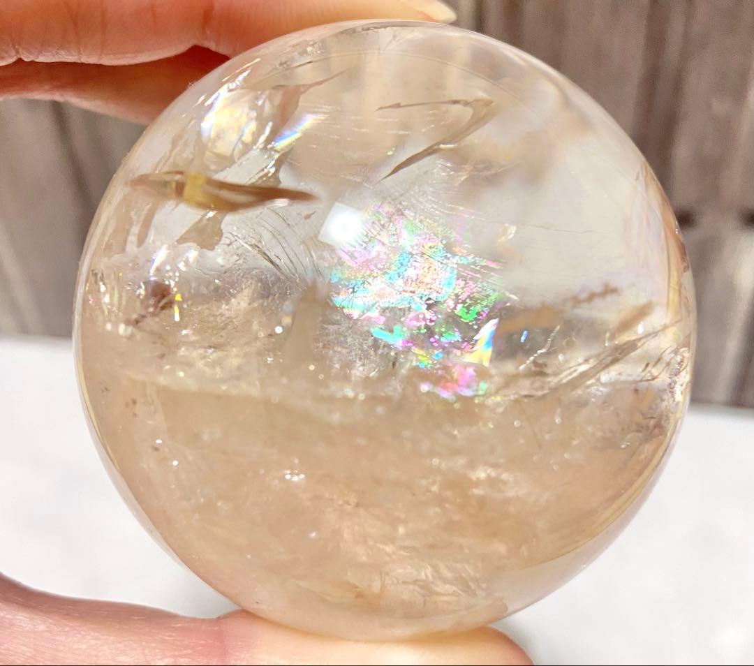 ピンククォーツ（ピンクアゼツライト）スフィア 台座付き