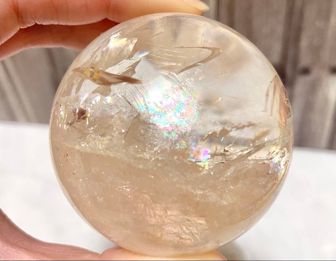 ピンククォーツ（ピンクアゼツライト）スフィア 台座付き