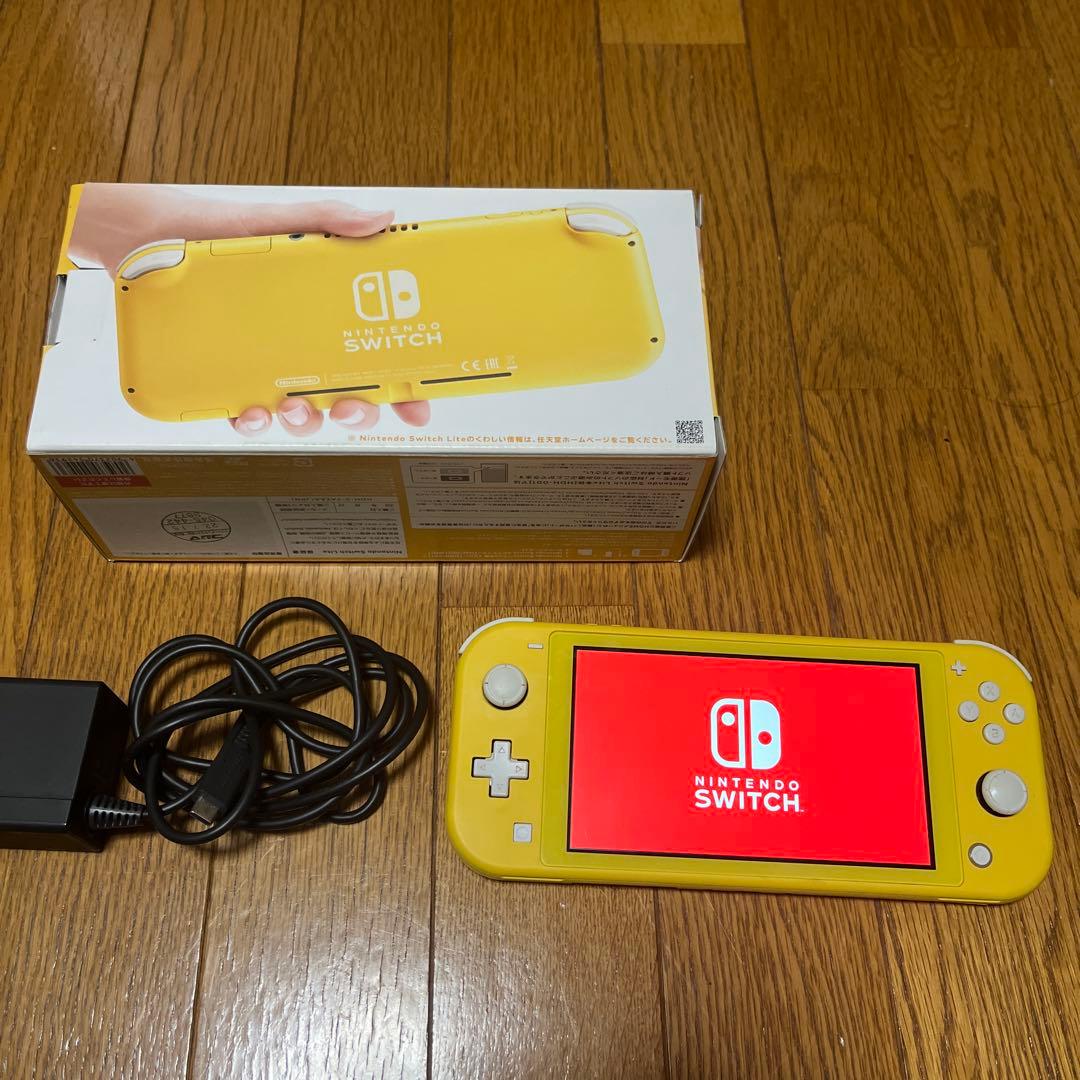 Switchライト　イエロー