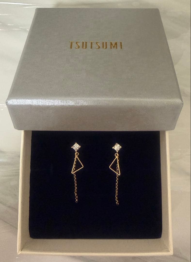 【新品・未使用】ジュエリーTSUTSUMI K10イエローゴールド　ピアス