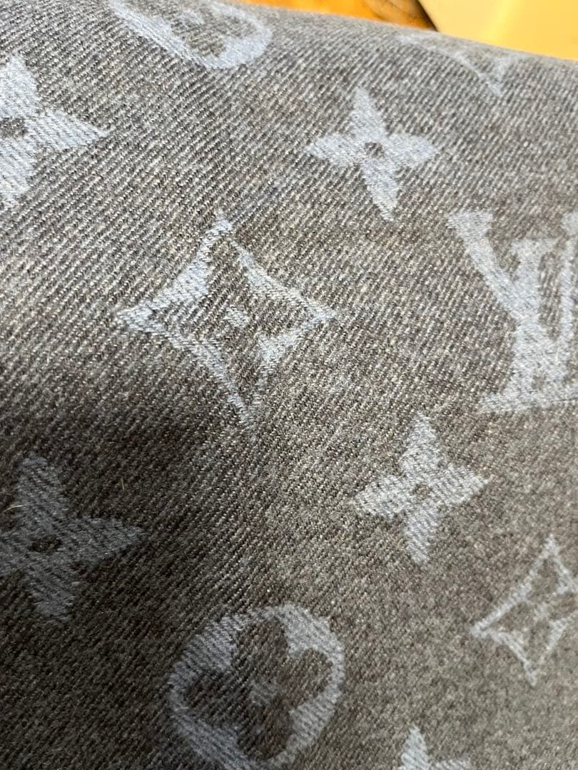 ◎美品◎ルイヴィトン 【エシャルプ ・ピエドゥ プール 】マフラー M76247