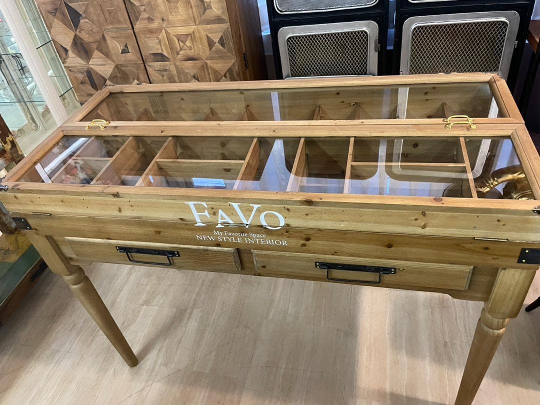 コレクションテーブル　コレクションケース　テーブル　机　デスク　アンティーク　木