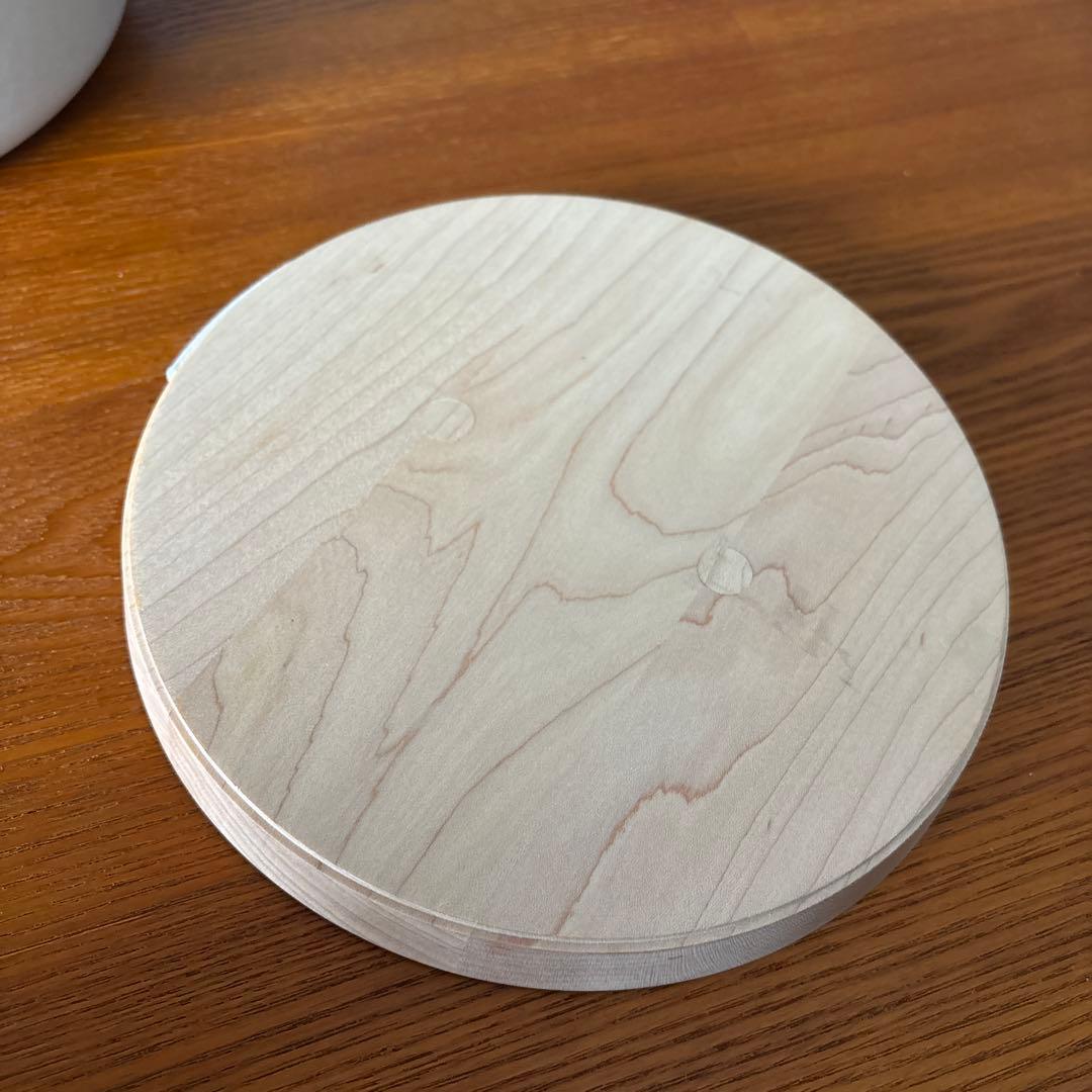 ク*ア様 VERMICULAR バーミキュラ22cm クリーム色＆マグネットトリ