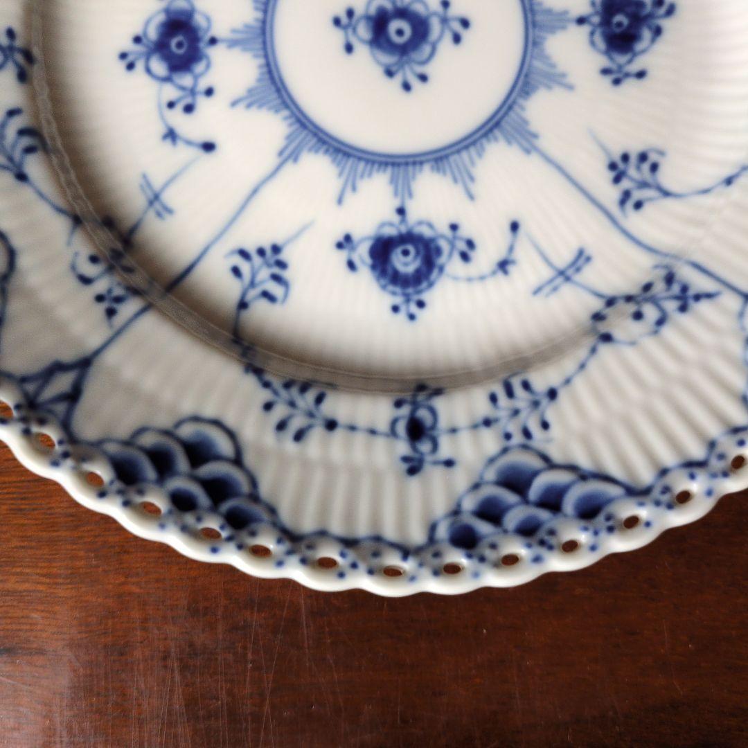 【新品同様】ロイヤルコペンハーゲンΦ19ブルーフルーテッドフルレース1086 A