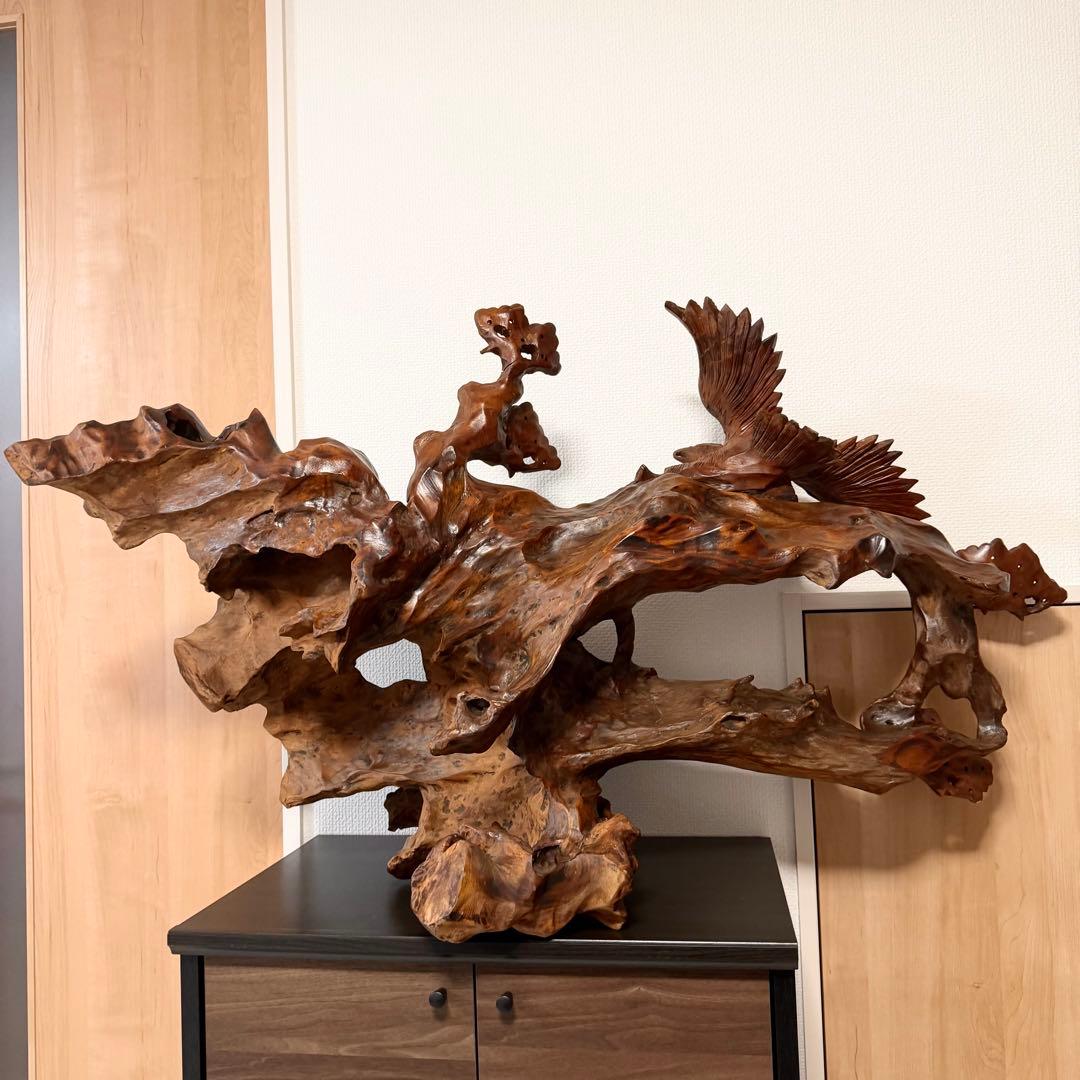 松無垢材一刀彫 虎 鷲 木彫り 置物 置き物 鷹 松の木 インテリア オブジェ