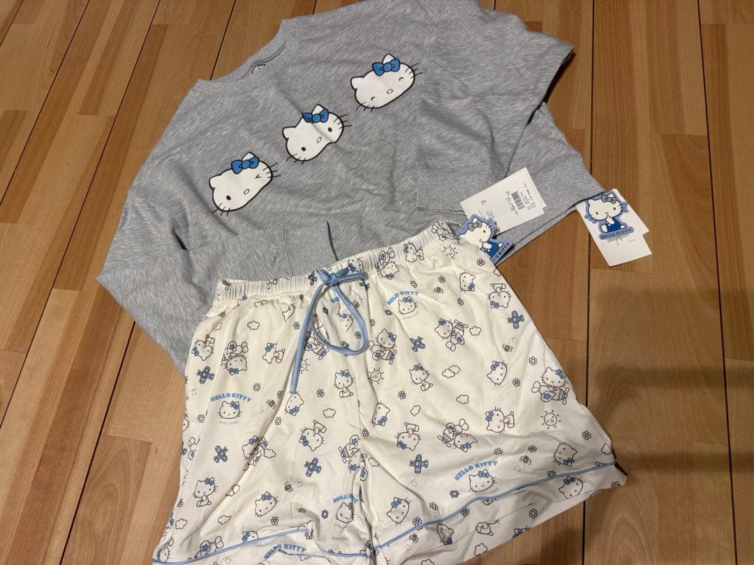 新品未使用★SNIDEL ハローキティ★プルオーバー＆ショートパンツ