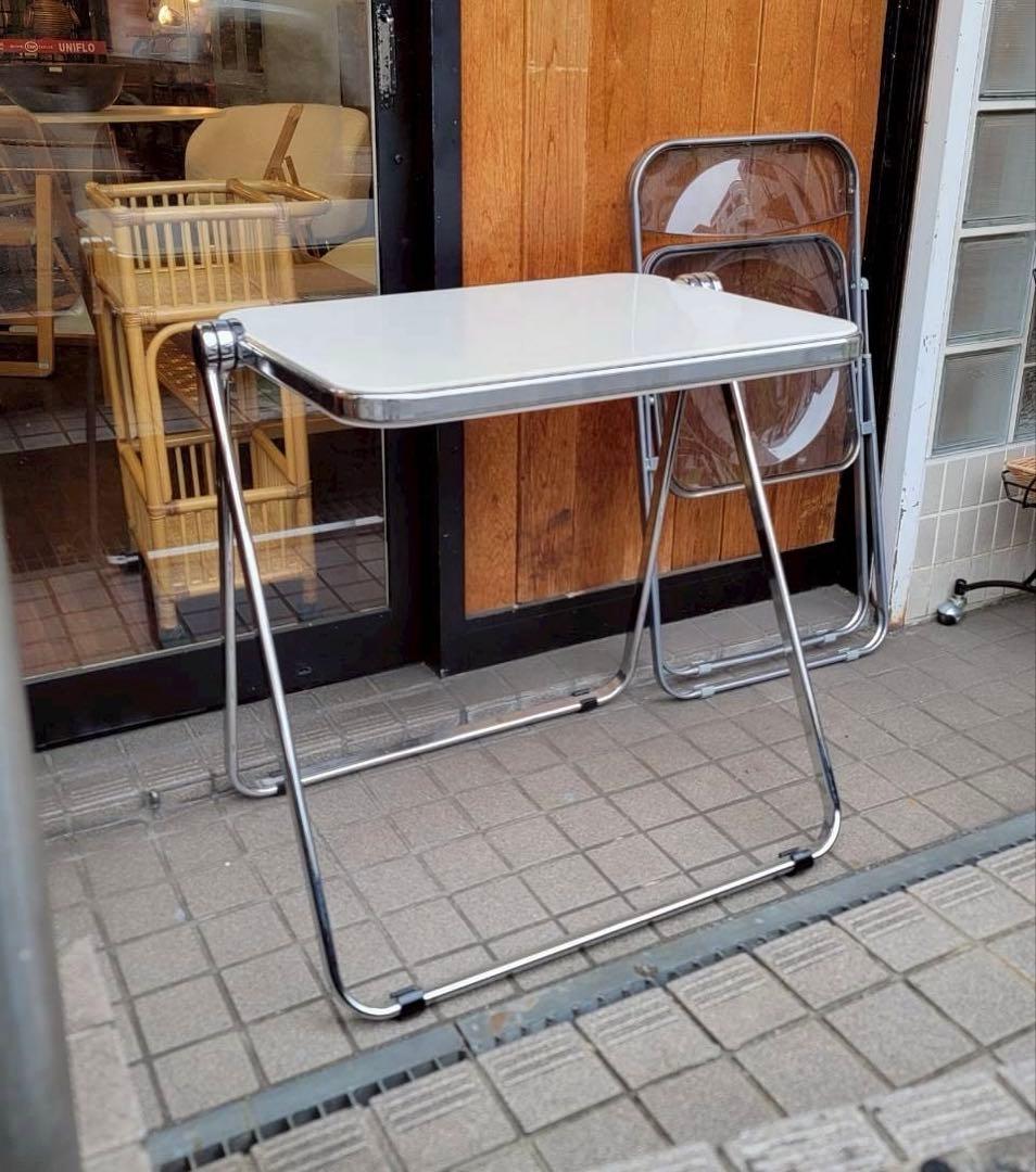 折りたたみテーブル