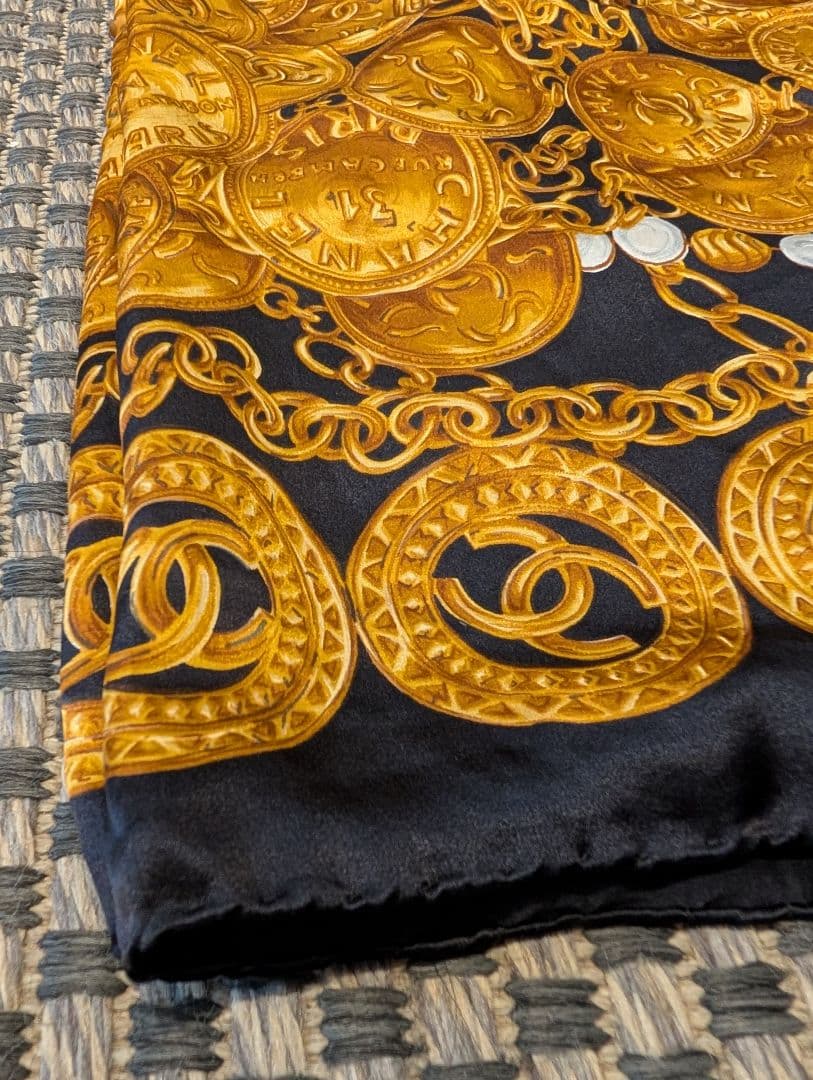 ◆訳あり◆CHANEL デザイン スカーフ大判シルク正方形レア年代物