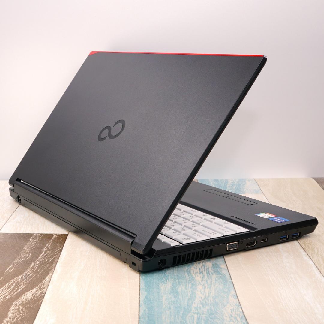 ３２ＧＢにメモリ増設済✨超高速大容量新品ＳＳＤ１ＴＢ搭載✨第１１世代ｉ７✨極美品