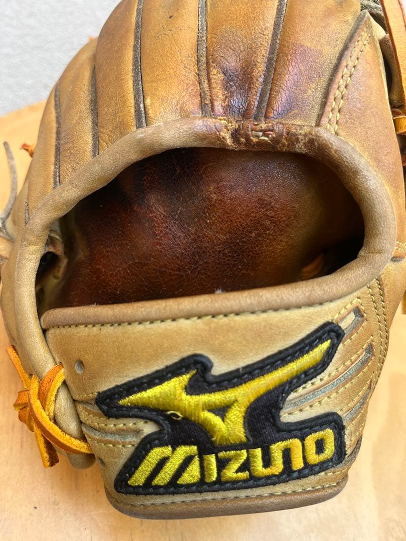 ミズノプロ 硬式　内野用グローブ