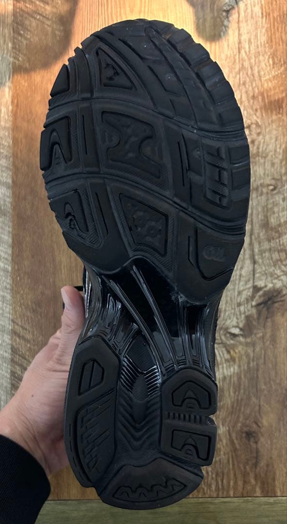 ASICS GEL-KAYANO 14 ブラック