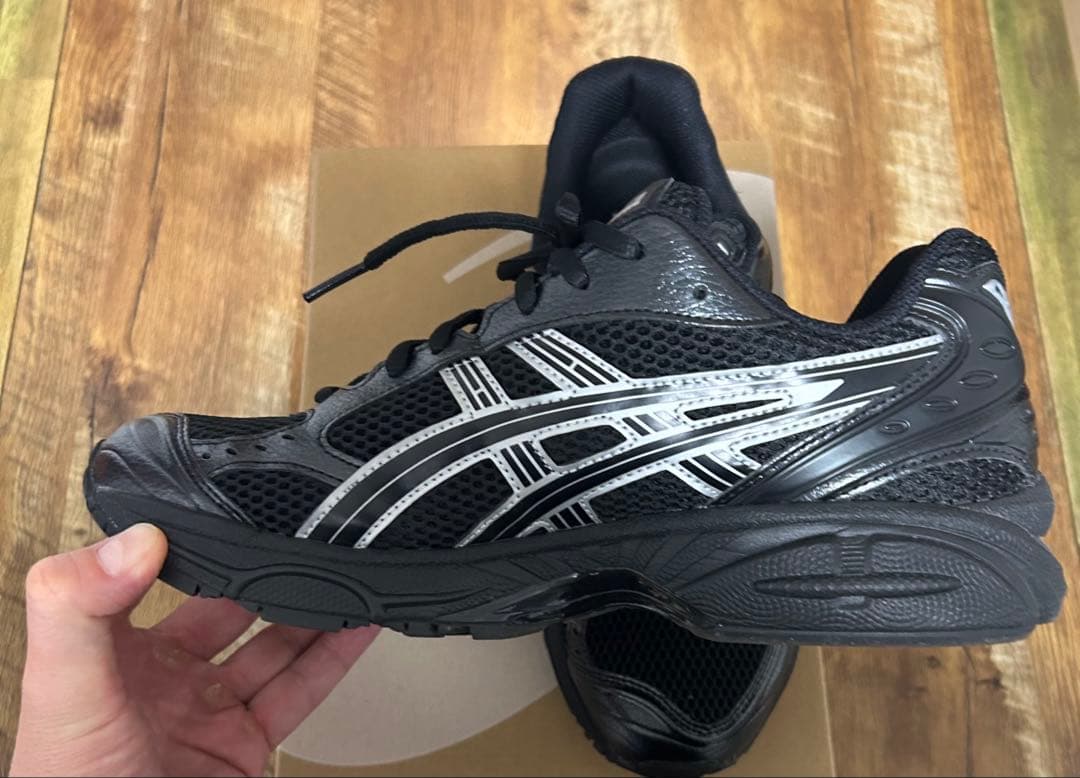 ASICS GEL-KAYANO 14 ブラック