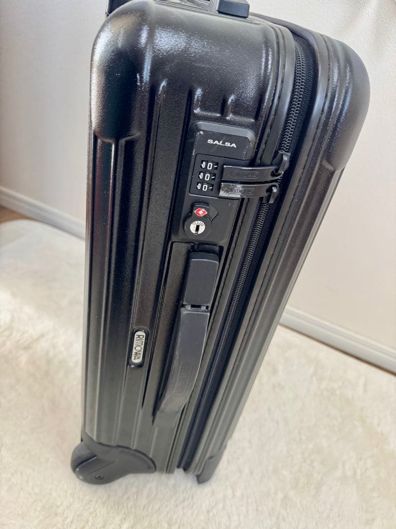 RIMOWA SALSA 32リットル ブラックキャリーケース