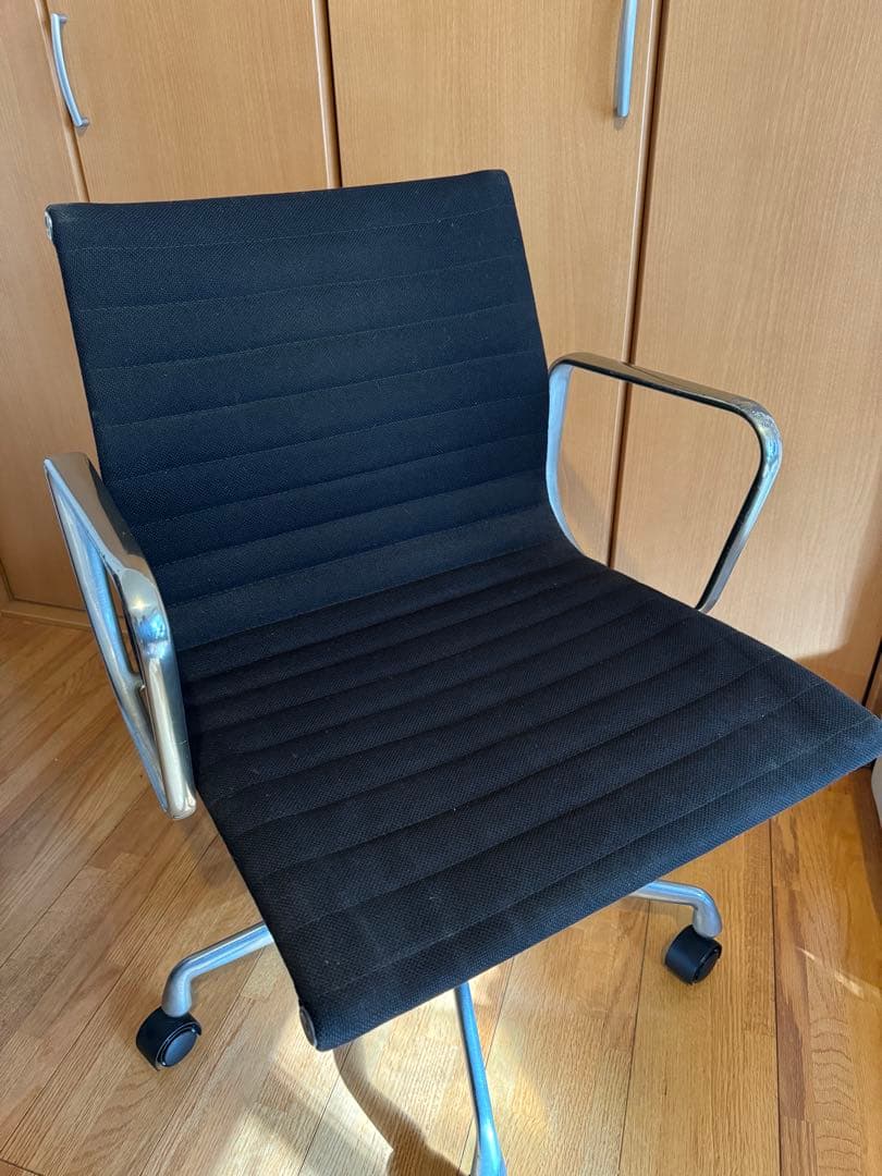 【正規】【ヴィンテージ】ハーマンミラー　イームズ　アルミナムチェア