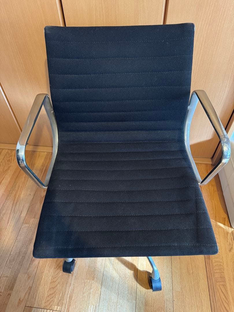 【正規】【ヴィンテージ】ハーマンミラー　イームズ　アルミナムチェア