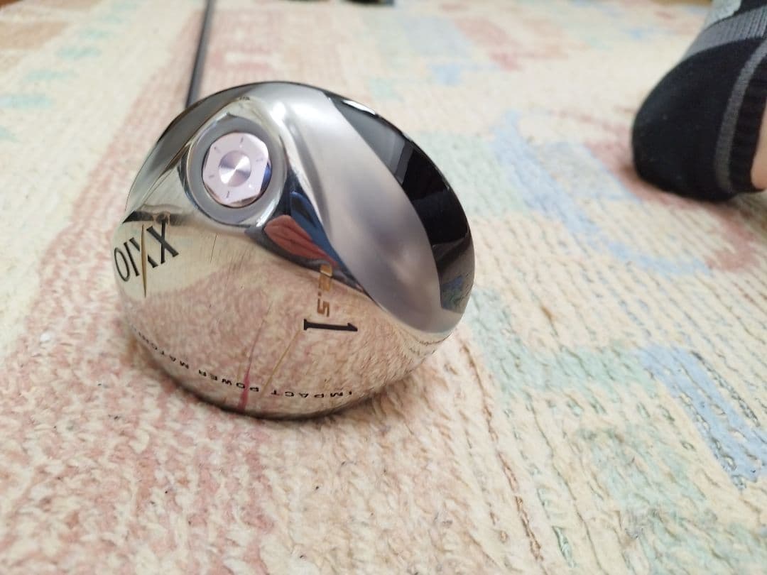 女性用ゼクシオゴルフフルセット　 ブラック&ホワイト　キャディーバッグ