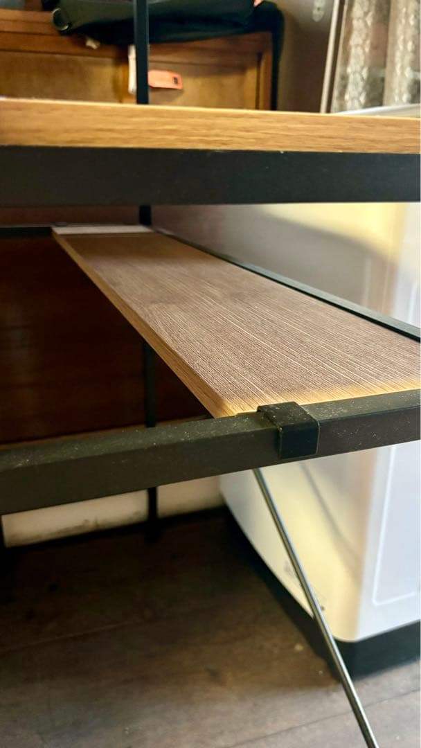 〈とても綺麗〉 食器棚 ごみ箱上ラック 木製 ガラス扉付き 大容量 完成品