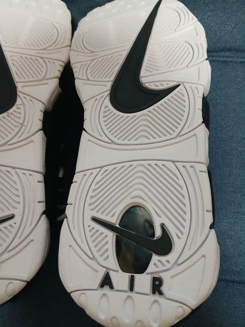 靴 NIKE AIR MORE MONEY