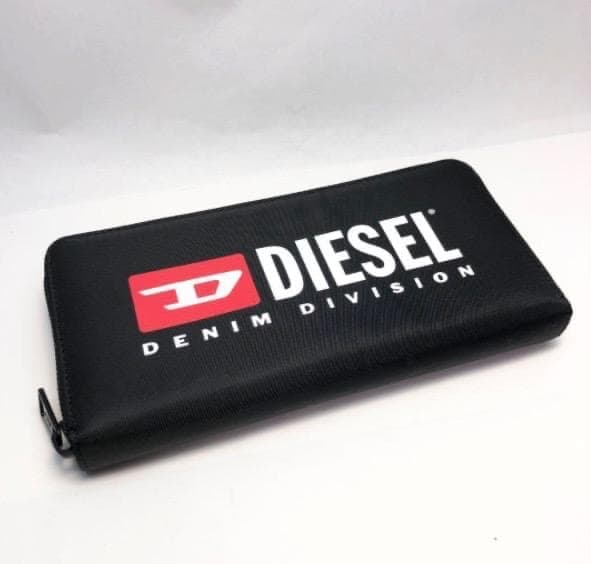 【新品】DIESEL ディーゼル　長財布 X09540 黒 ロゴ入り