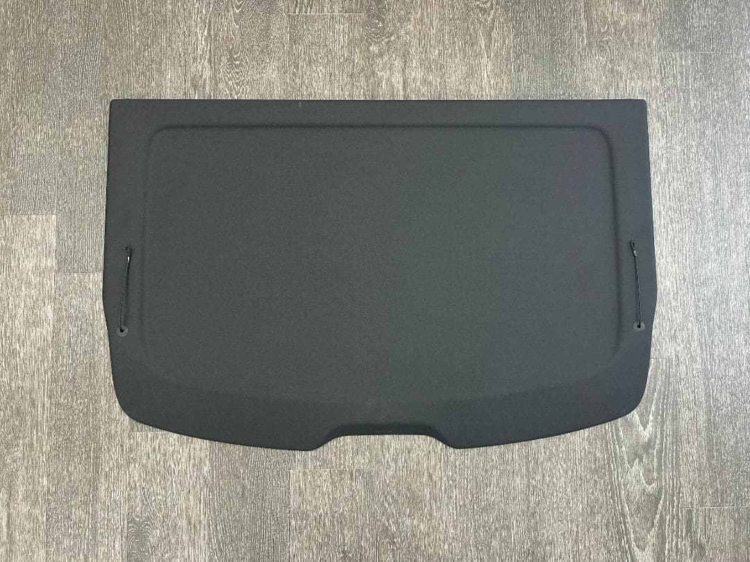 ポルシェ　マカン　ラゲッジカバー　トノカバー　純正