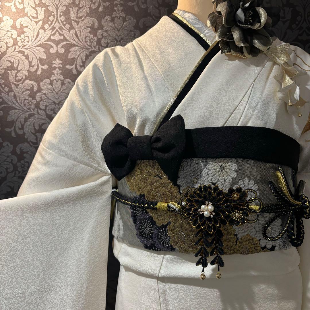 美品　白地　大柄　染分け　金彩　逸品　振袖　フルセット 振り袖