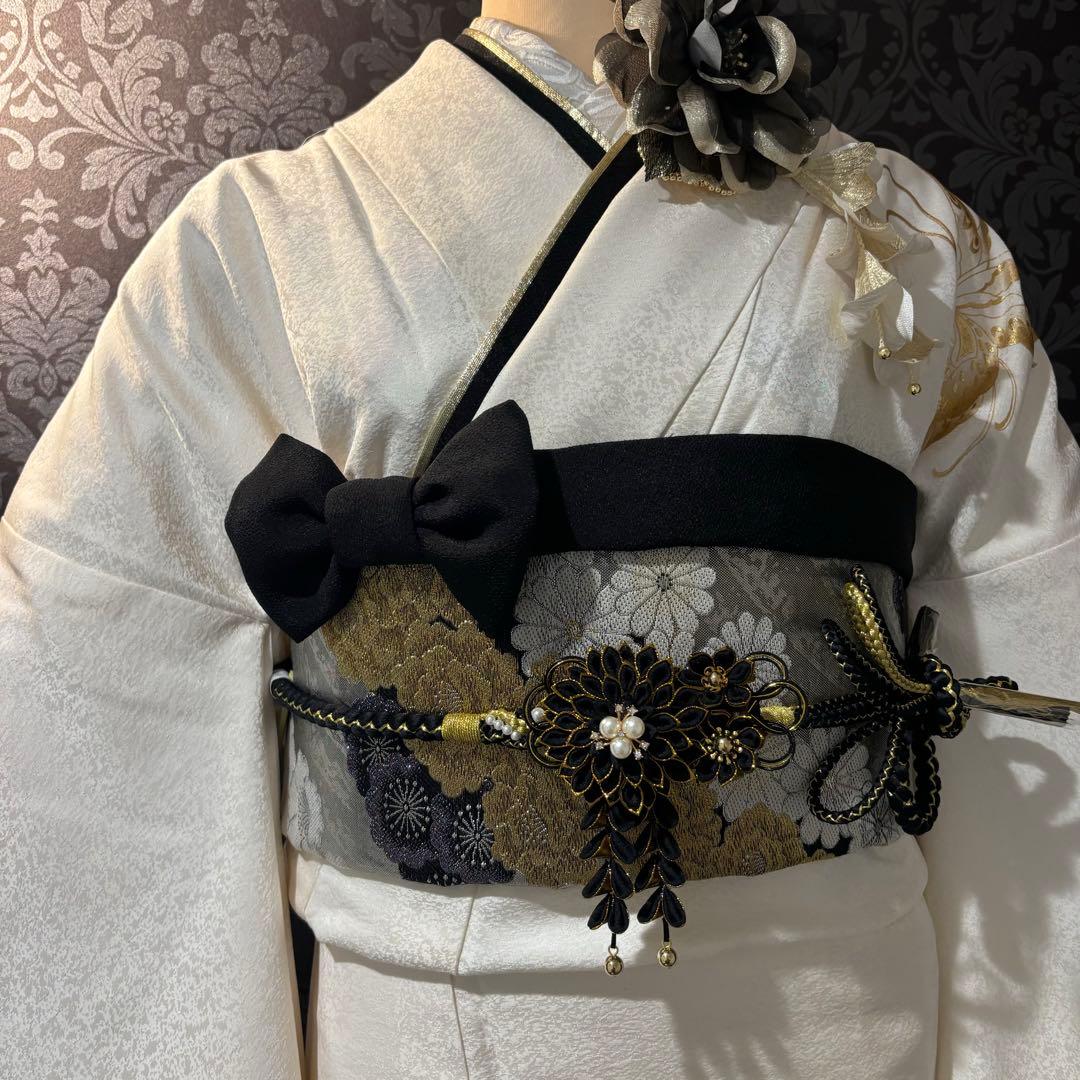 美品　白地　大柄　染分け　金彩　逸品　振袖　フルセット 振り袖