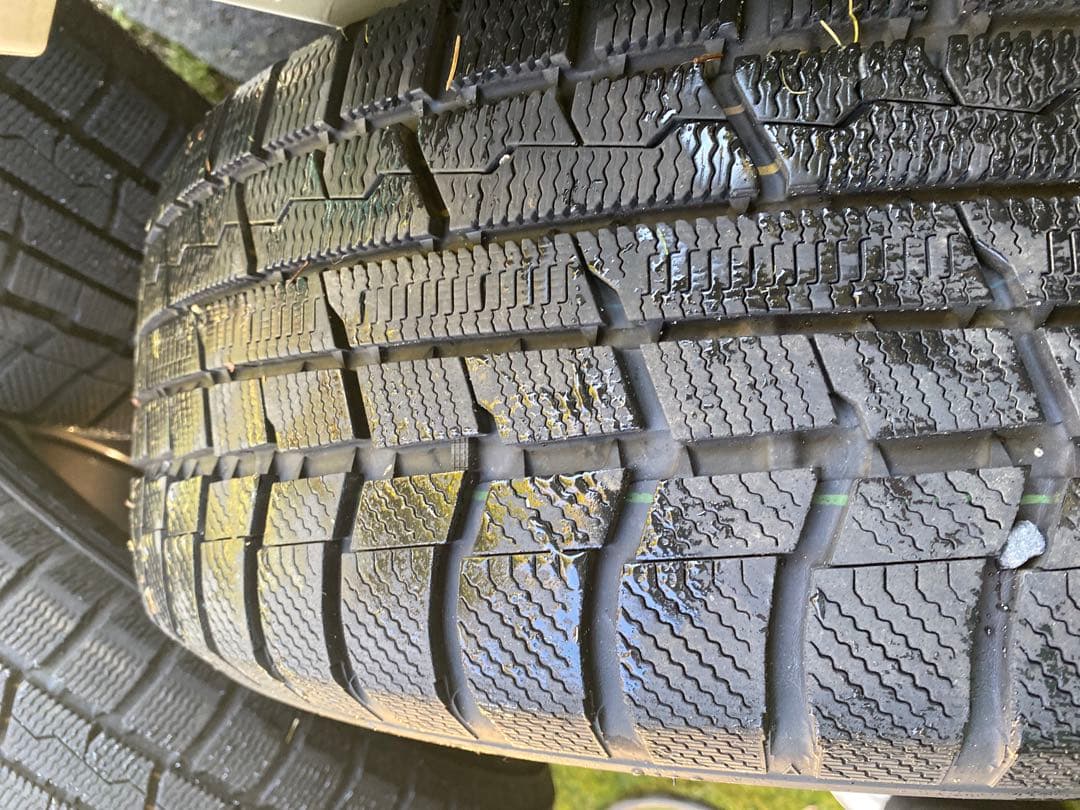 ART スタッドレスタイヤ 225/55R17ダークシルバー