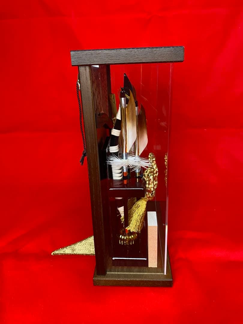 幹山作　壁掛け　破魔弓　焼桐アクリルケース・間口約１８×奥行約9,5×高約２６㎝