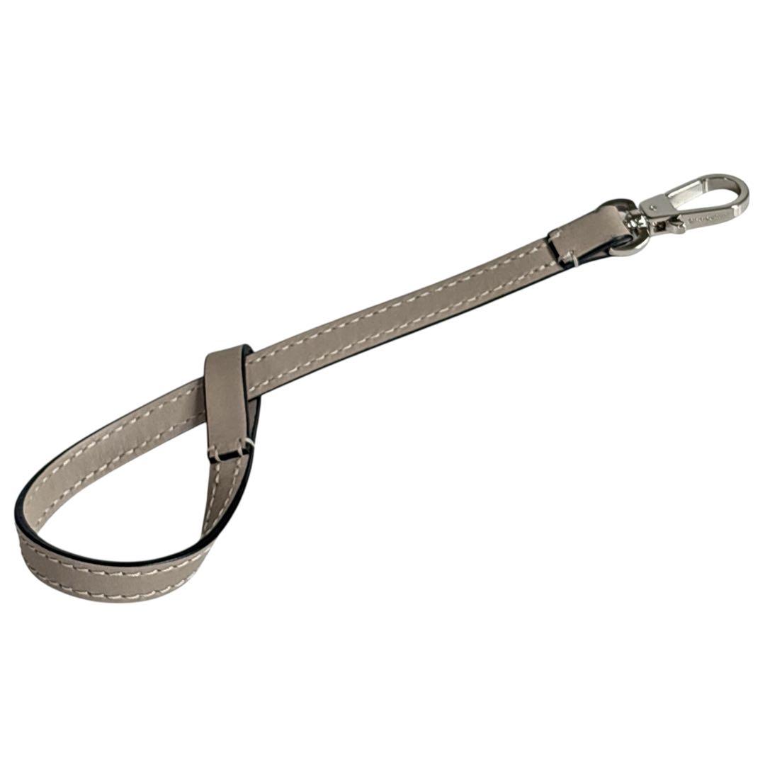 未使用級 エルベシャプリエ レザーストラップ チャーム