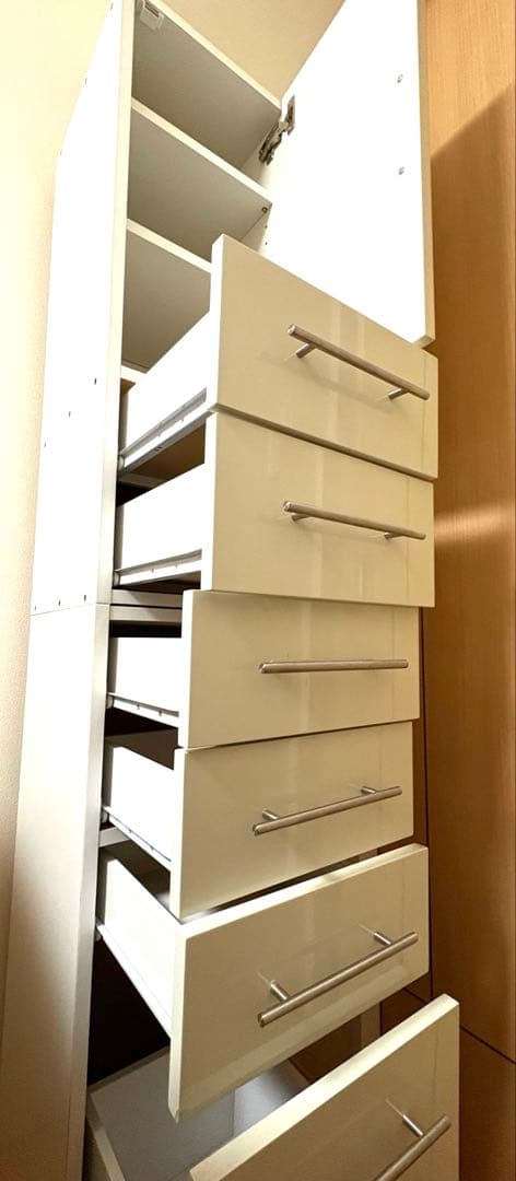 扉付き　引き出し　棚　ホワイト　7段　収納棚　隙間収納