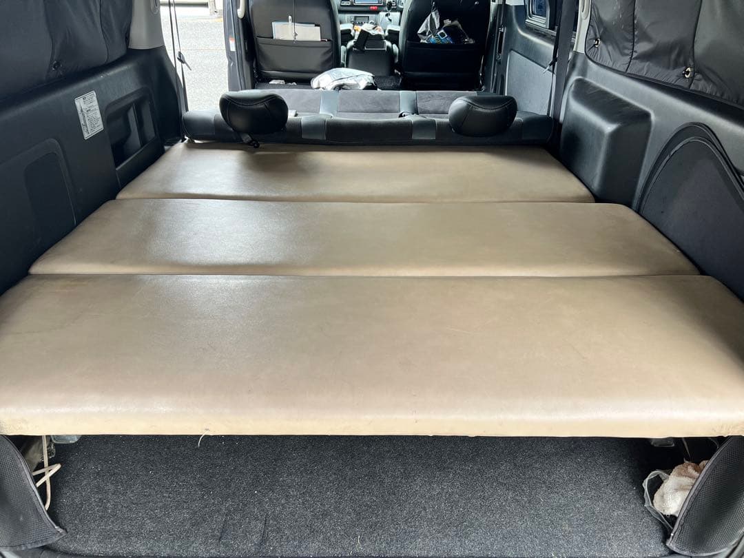 値下げ中）ハイエースベッドキット　マッスルマジック製